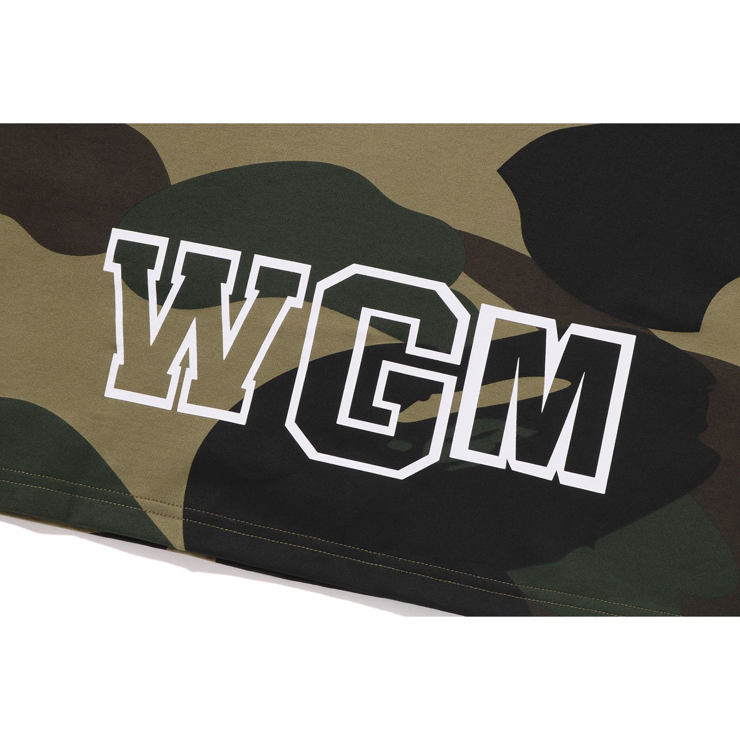 BAPE GIANT 1ST CAMO SHARK TEE MENS