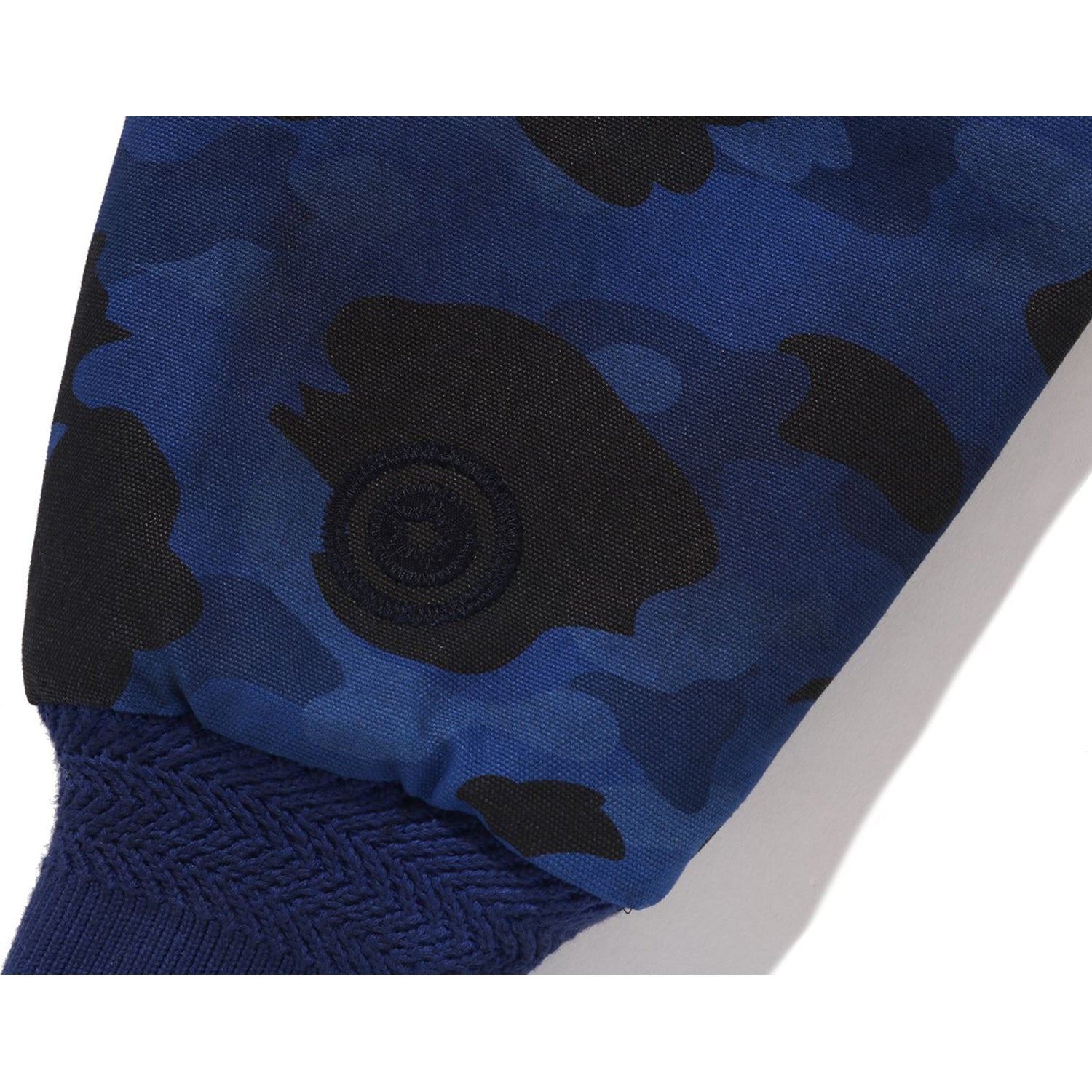 BAPE SOLID 1ST CAMO REVERSIBLE SHARK ZIP HEAVY JACKET MENS