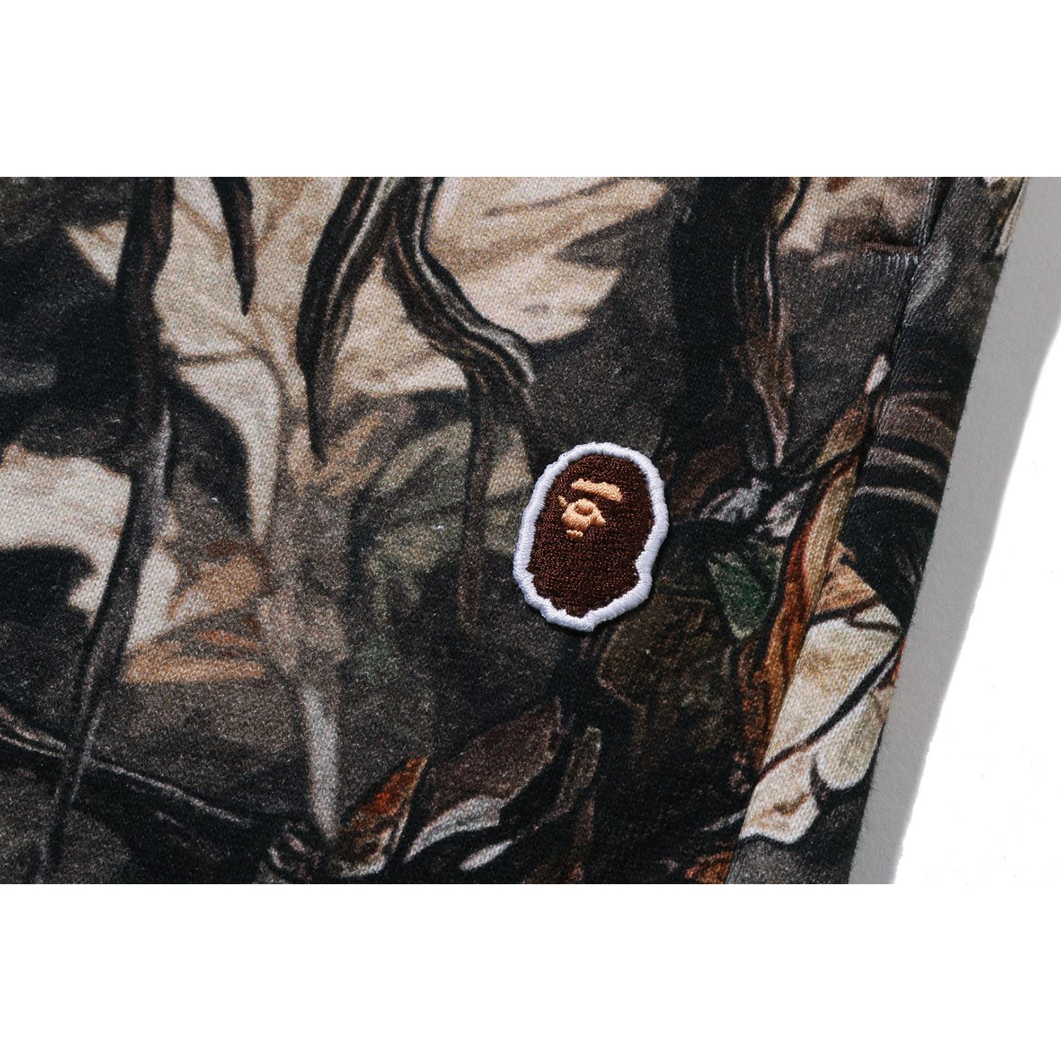 BAPE TREE EDGE CAMO RELAXED FIT SWEAT PANTS MENS