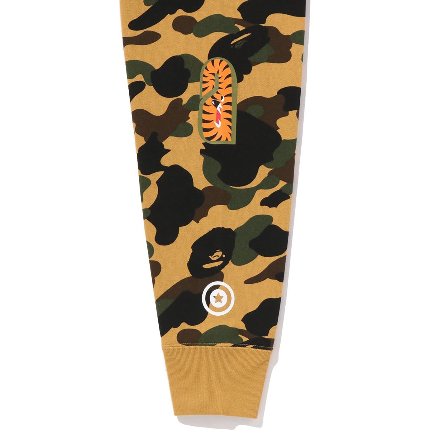BAPE 1ST CAMO SHARK CREWNECK SWEATSHIRT MENS