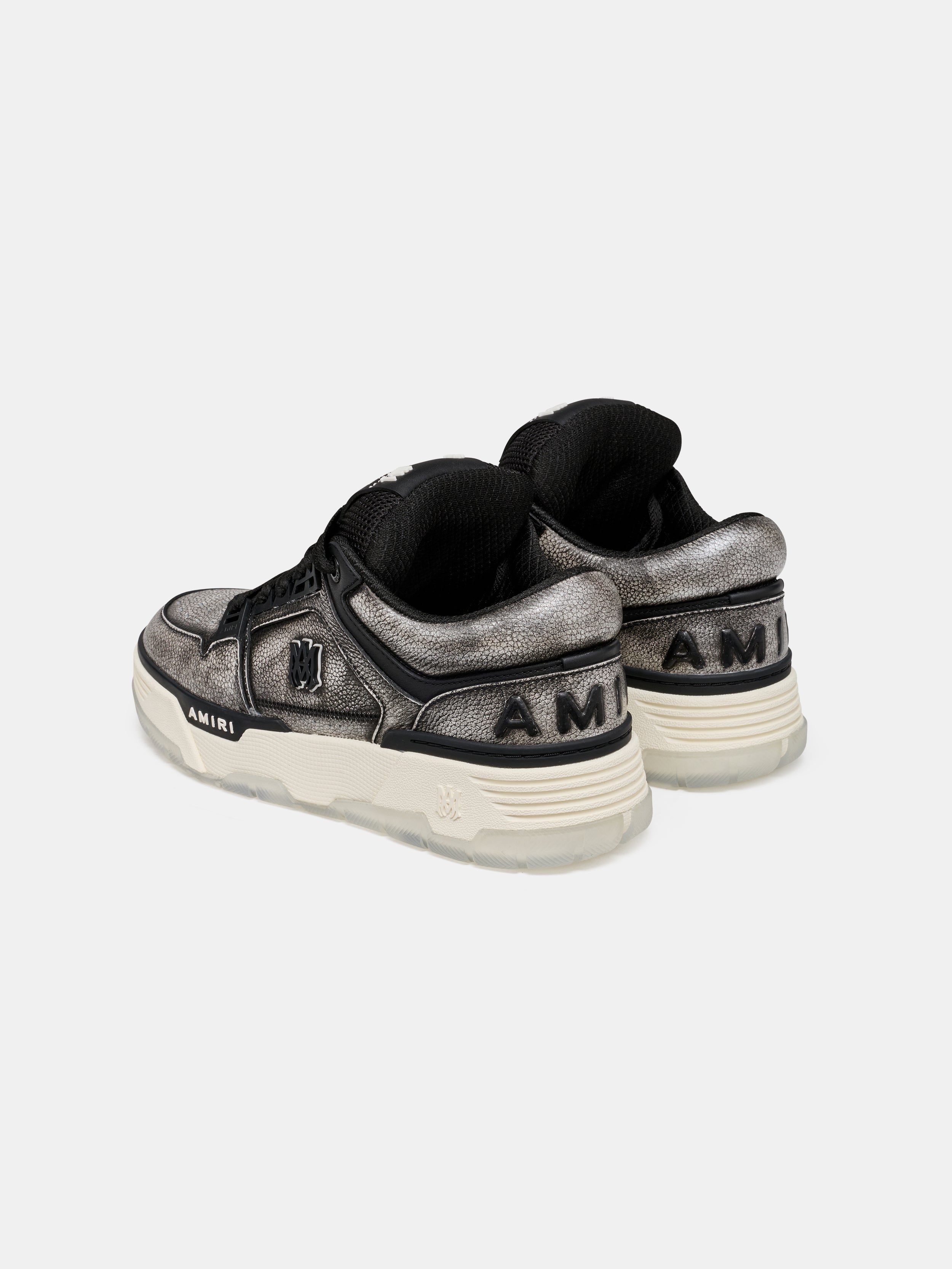 PEBBLED MA-1 - Black