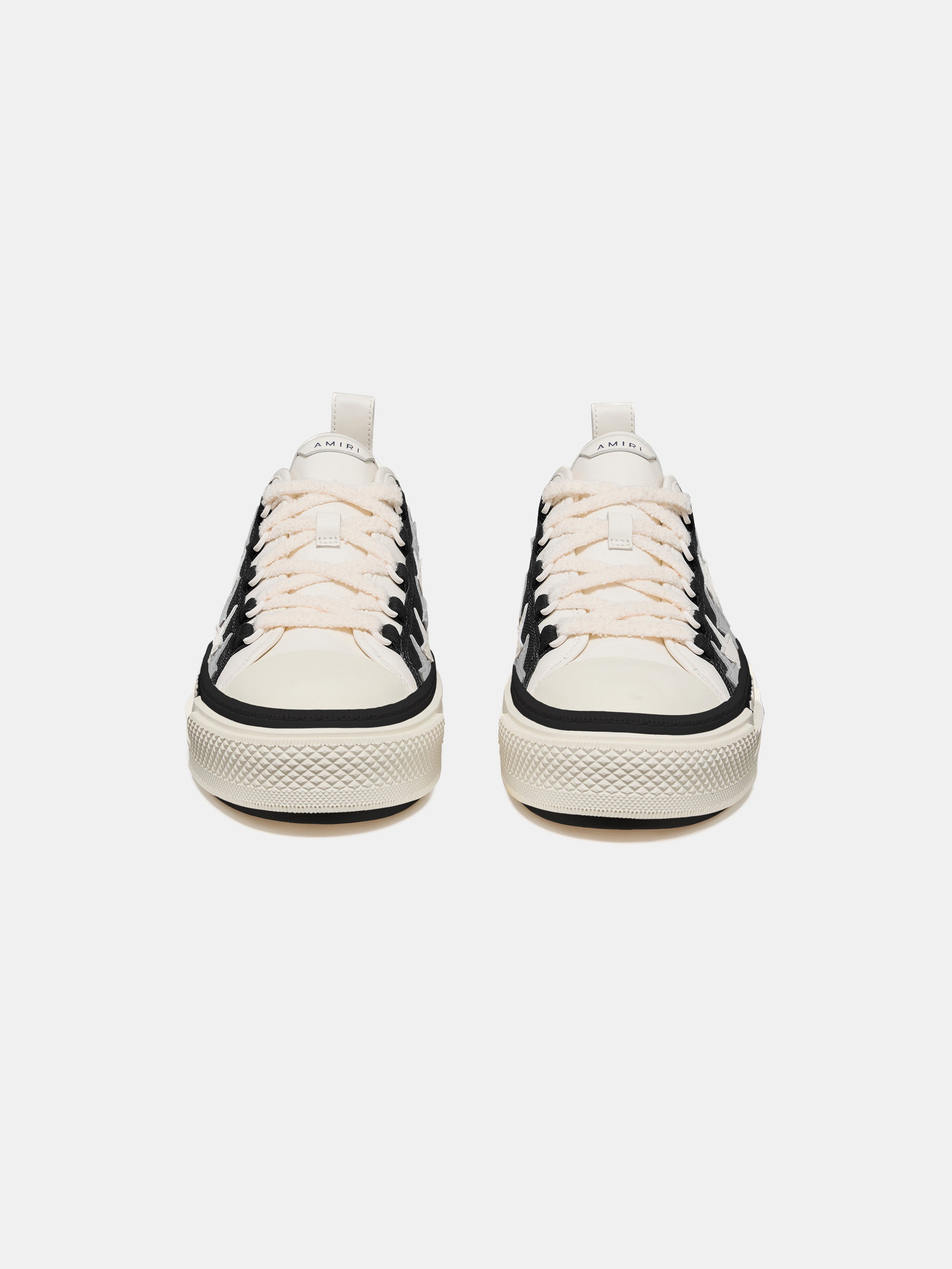 STARS COURT LOW - Black