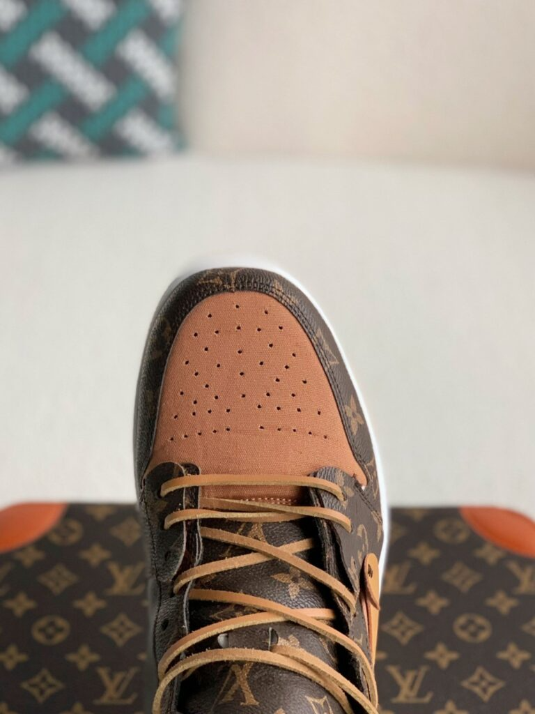 Nike Air Jordan 1 x LV Sneaker High-tops