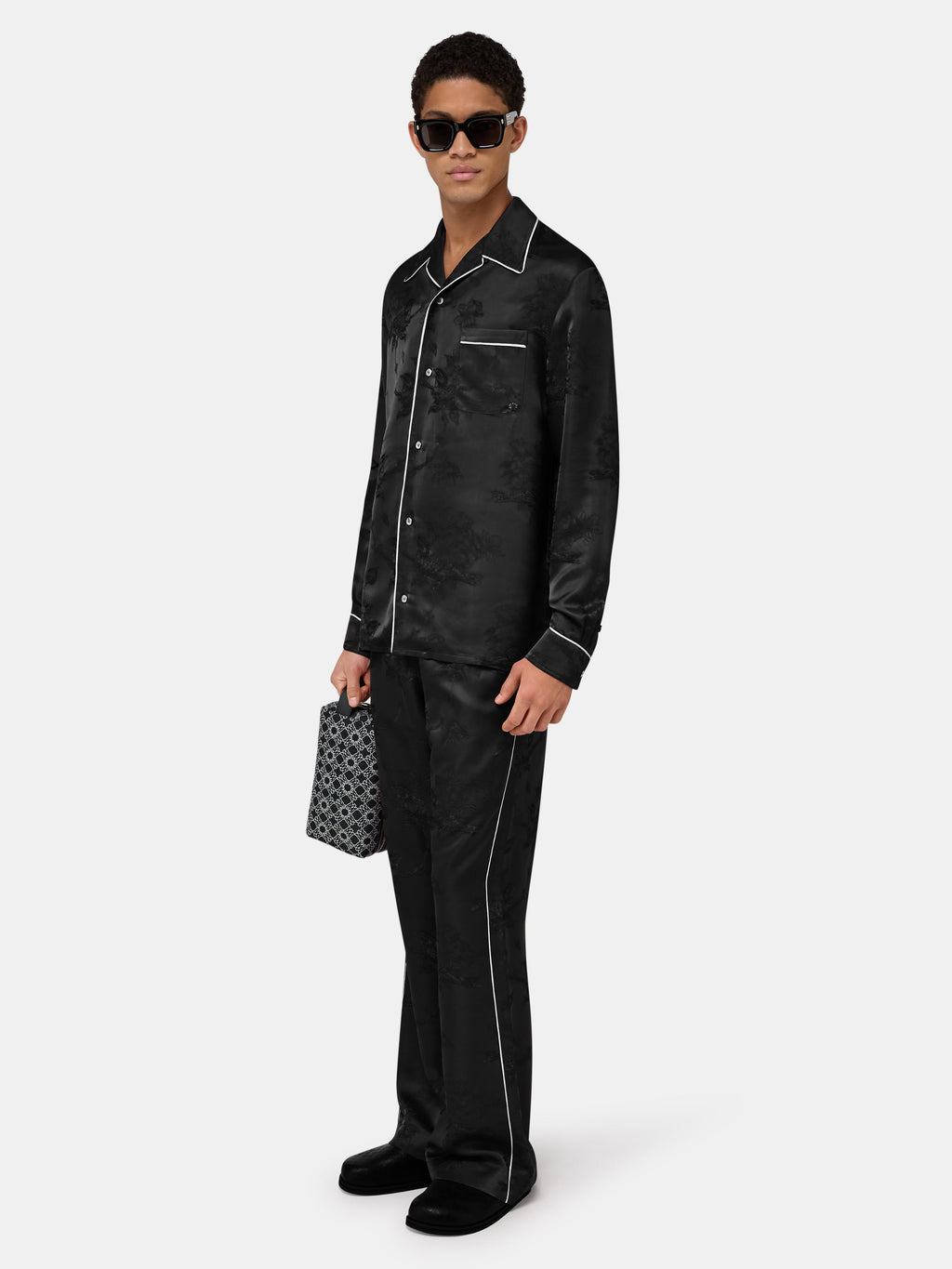 FLORAL JACQUARD PULL ON PANT
- Black