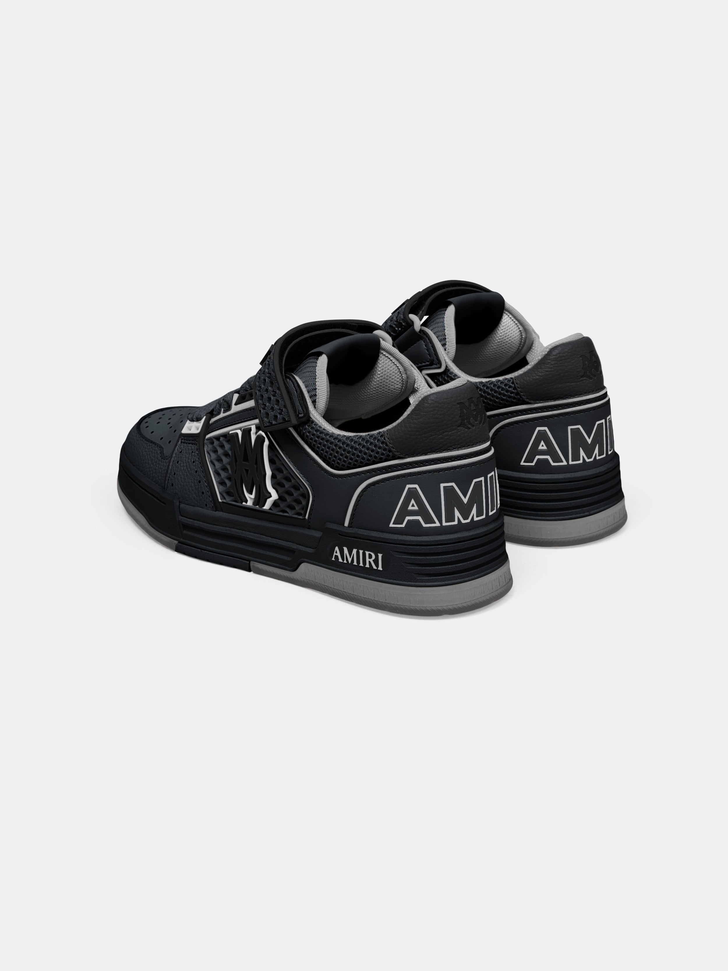 MA Skyline - Black Black