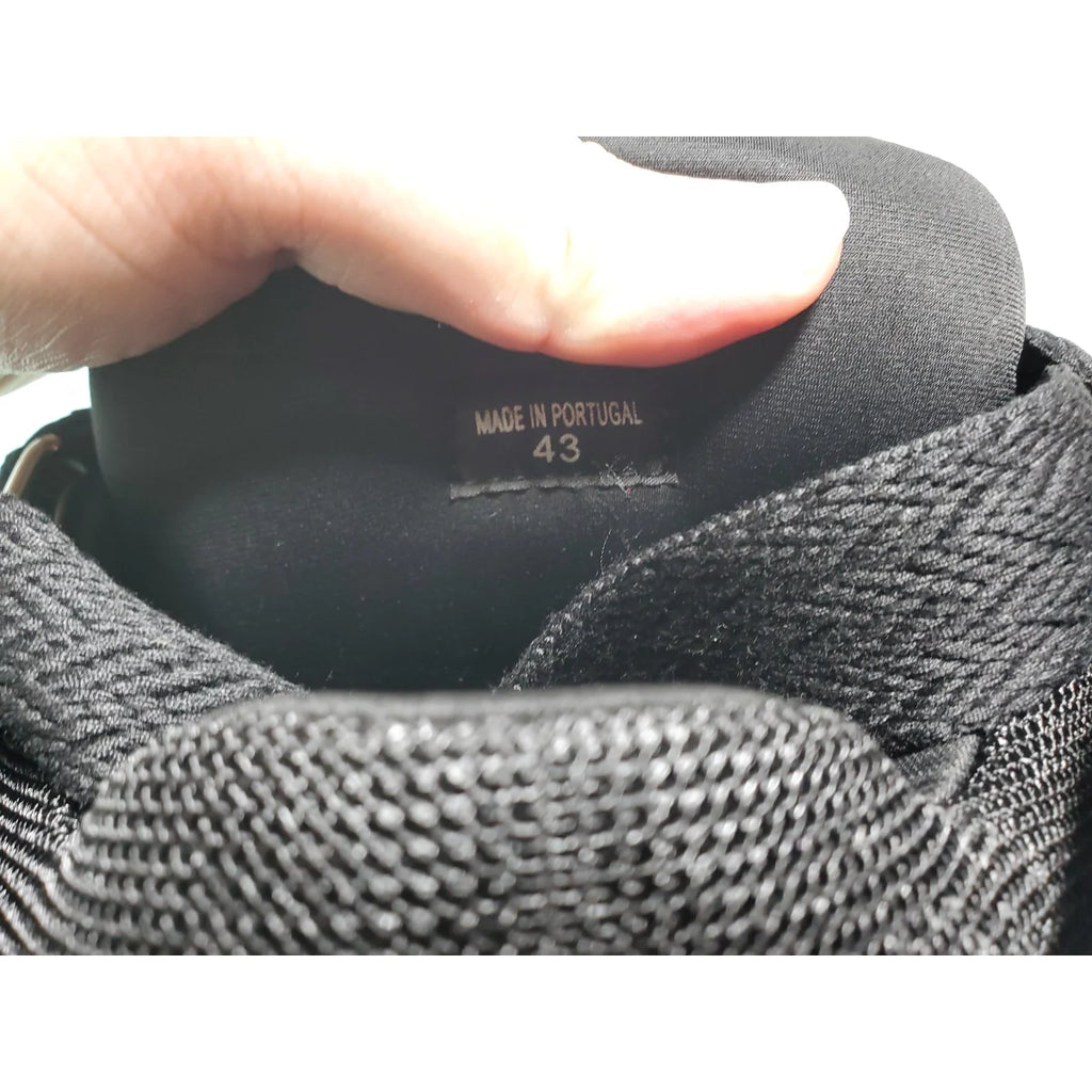 Lanvin Leather Curb Triple Black