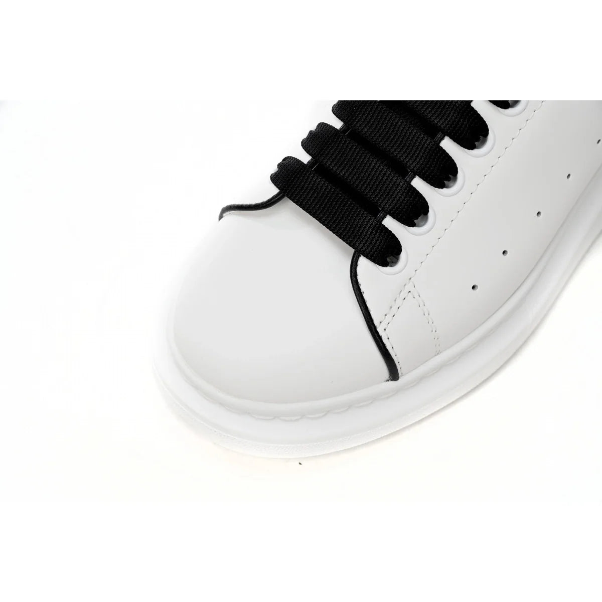 Alexander McQueen Sneaker Black Line