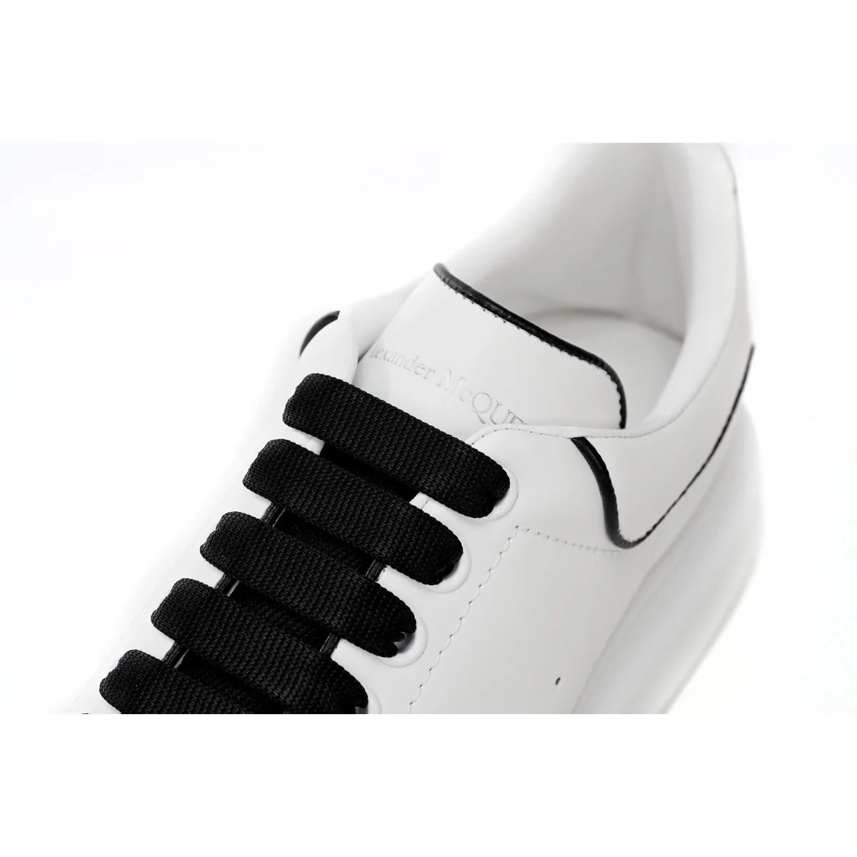 Alexander McQueen Sneaker Black Line