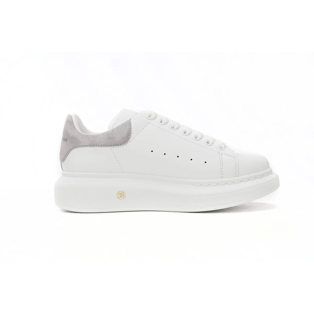 Alexander McQueen Sneaker Loose Drilling
