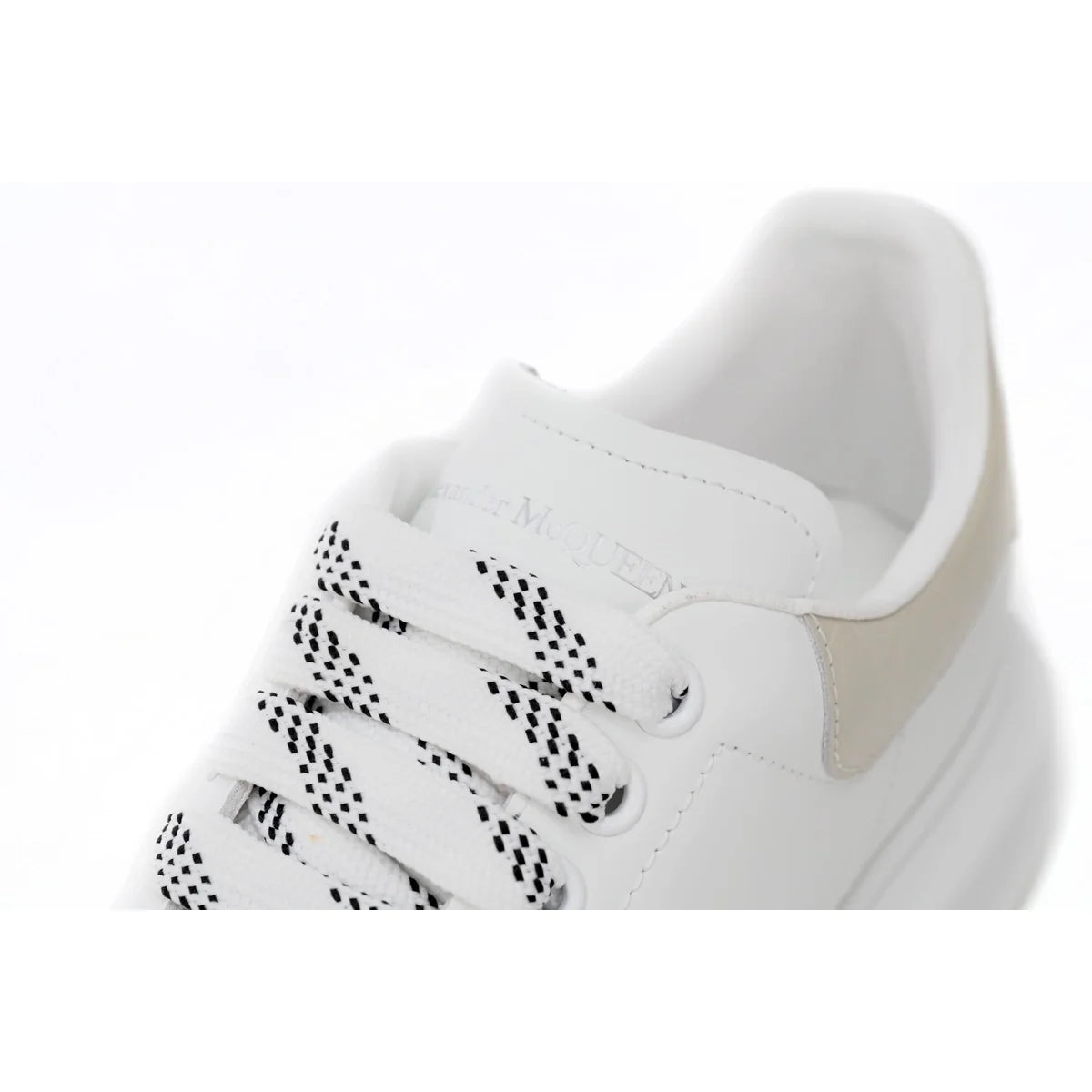 Alexander McQueen Sneaker Stone Pattern