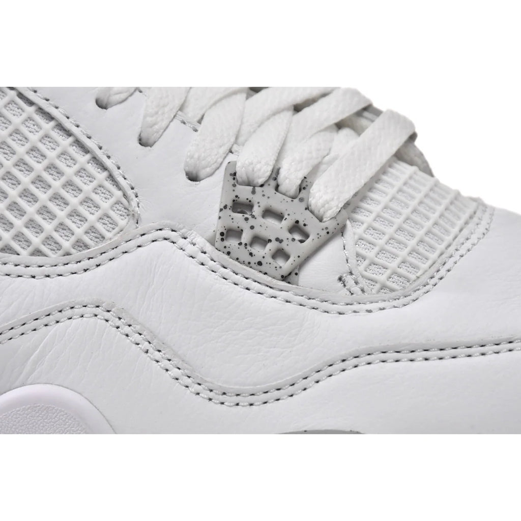 Air Jordan 4 Retro White Oreo