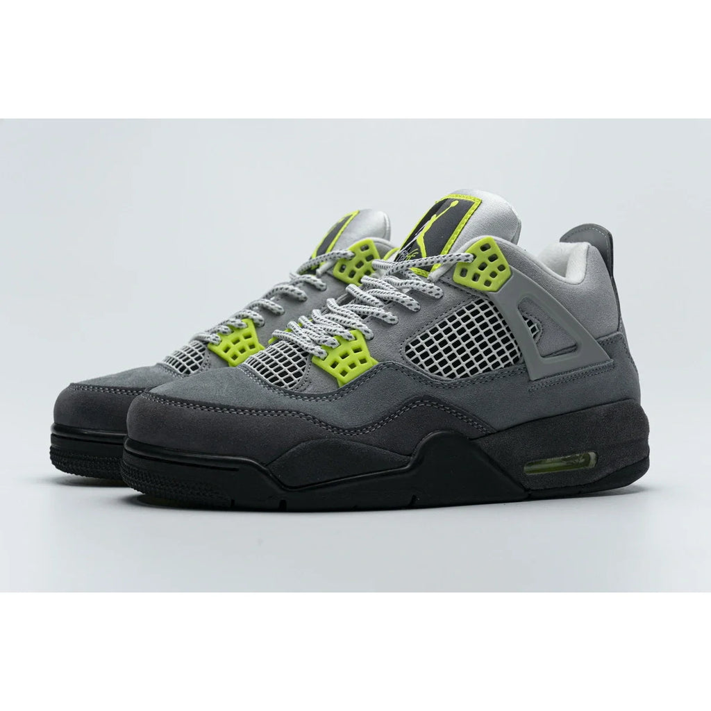 Air Jordan 4 Retro SE“Neon”
