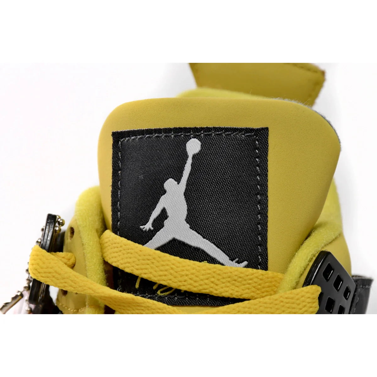 Air Jordan 4 Retro Lightning