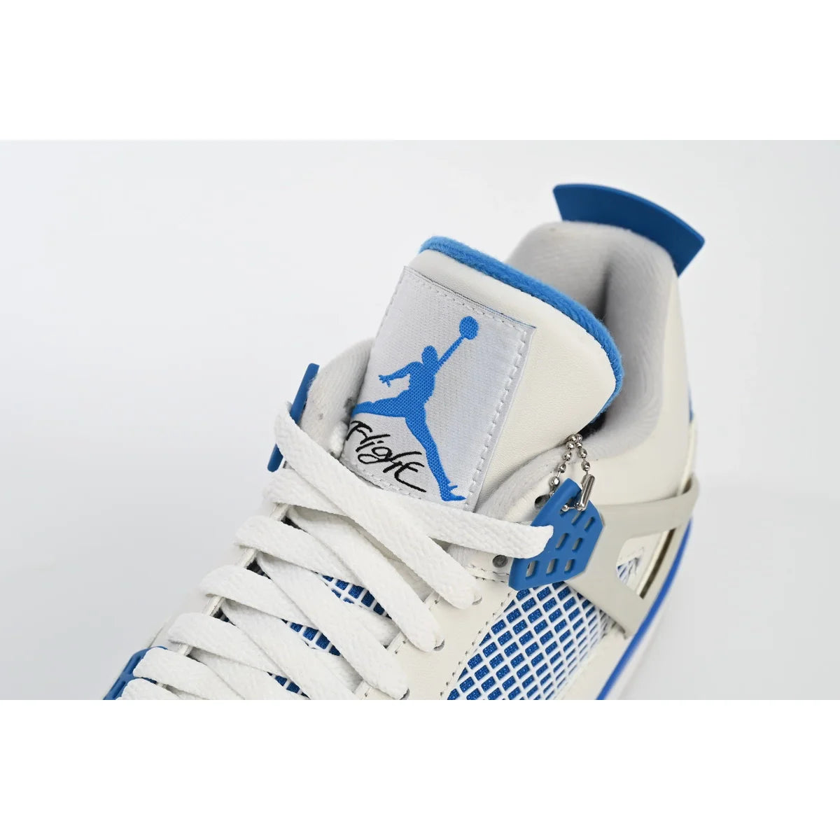 Air Jordan 4 Retro "Military Blue"