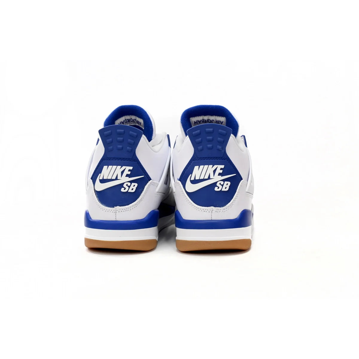 Nike SB x Air Jordan 4 “Sapphire”