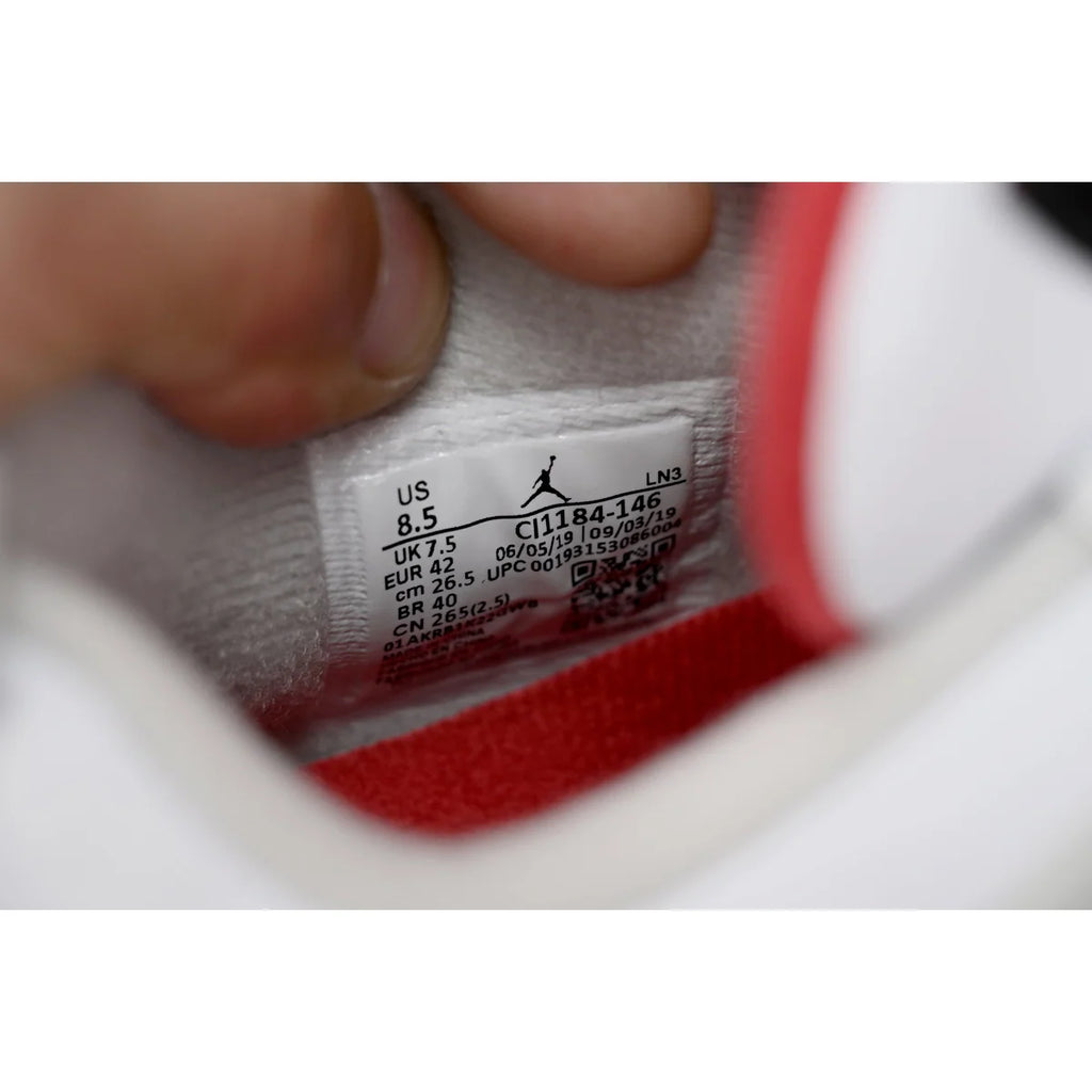 Air Jordan 4 Retro“What The”