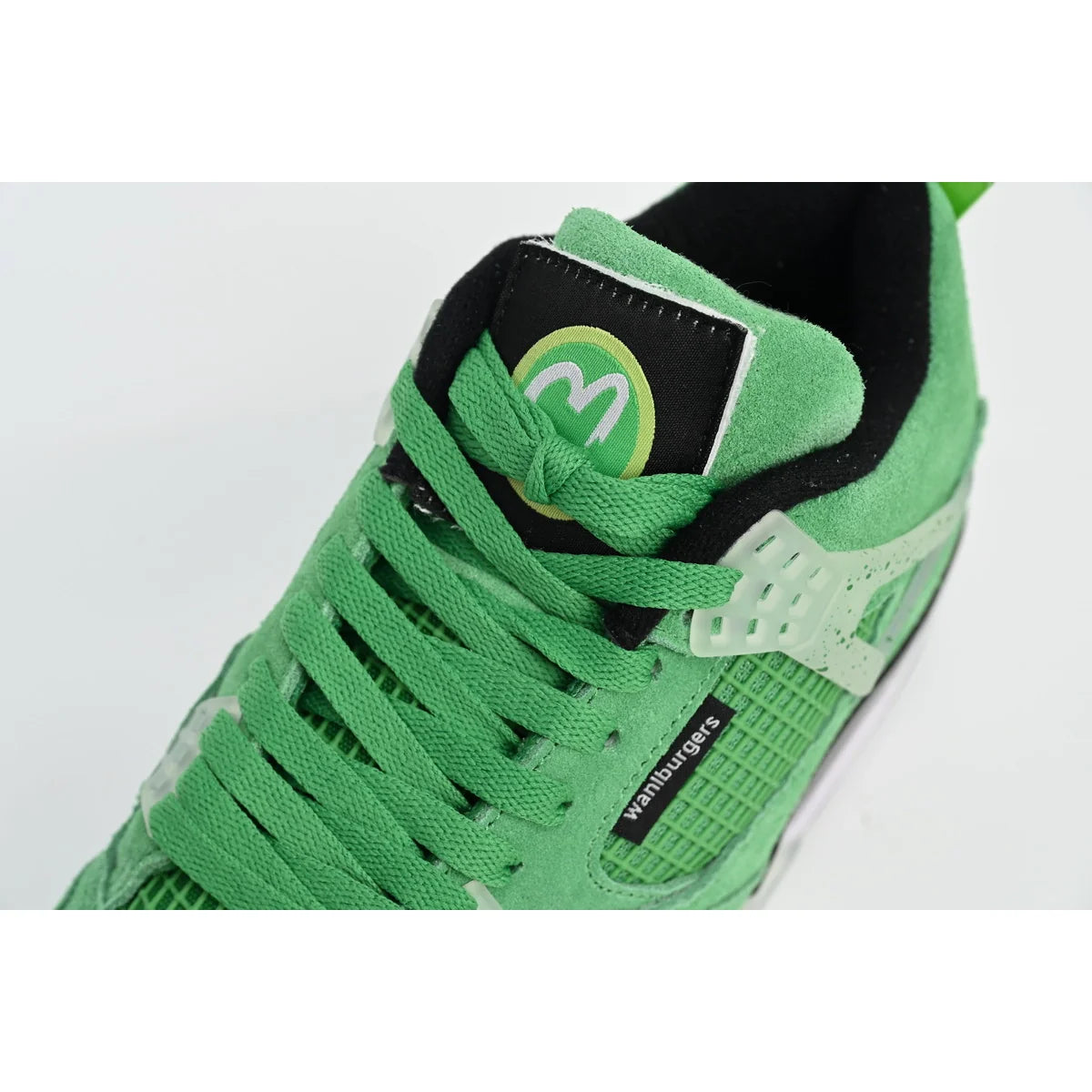 Air Jordan 4 Retro Wahlburgers