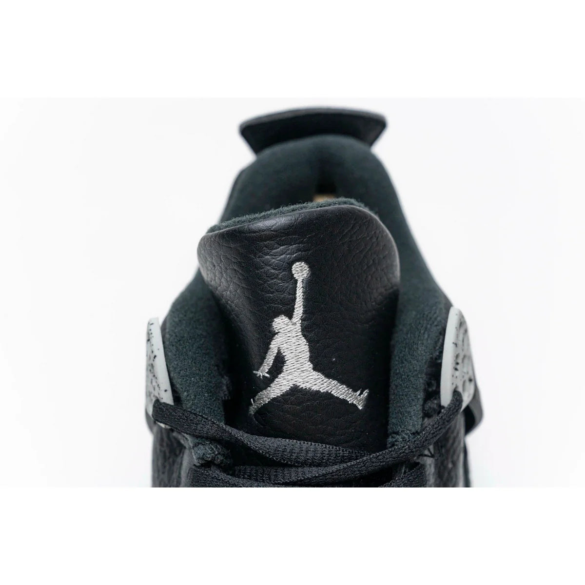 Air Jordan 4 Retro Oreo
