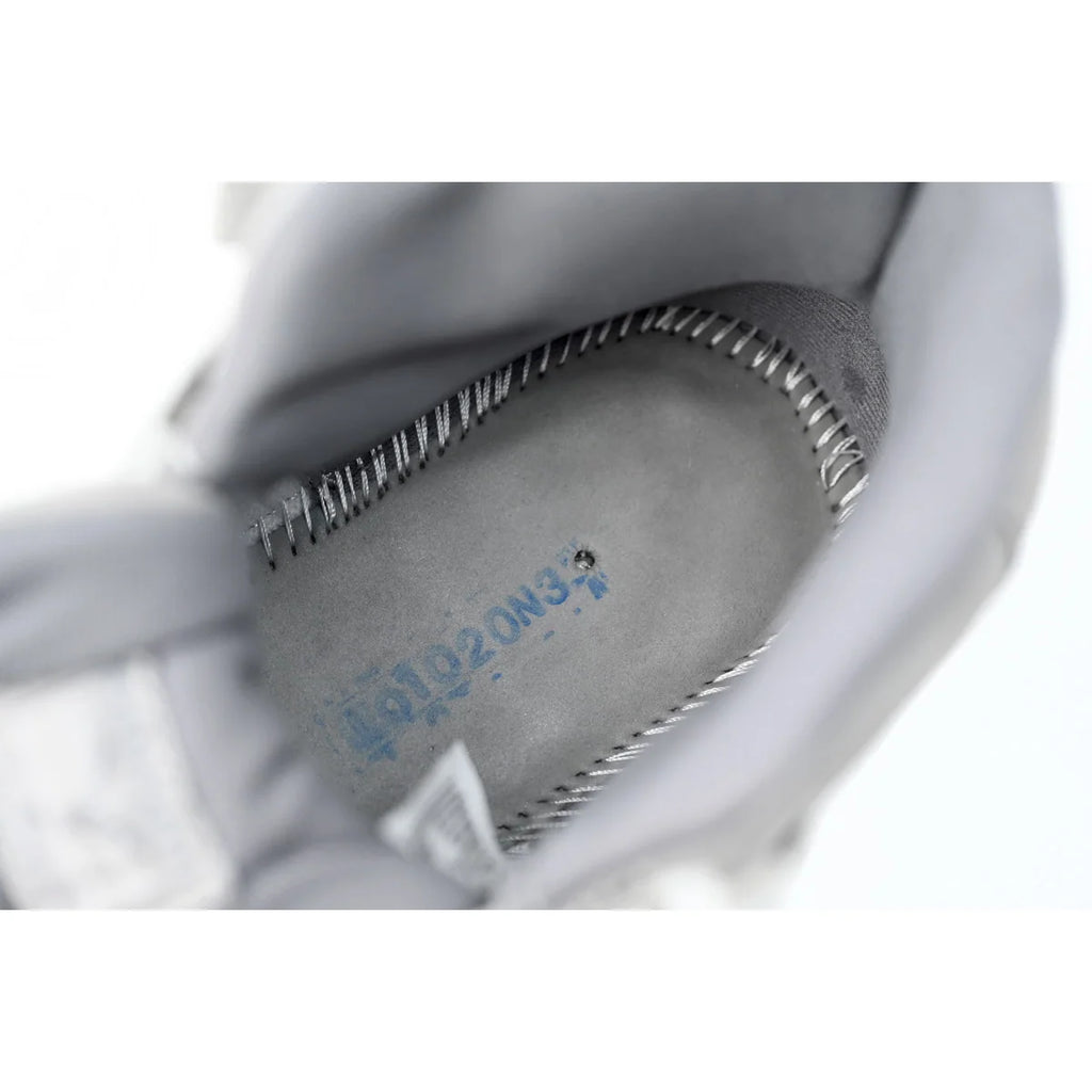 Air Jordan 11 High Cool Grey