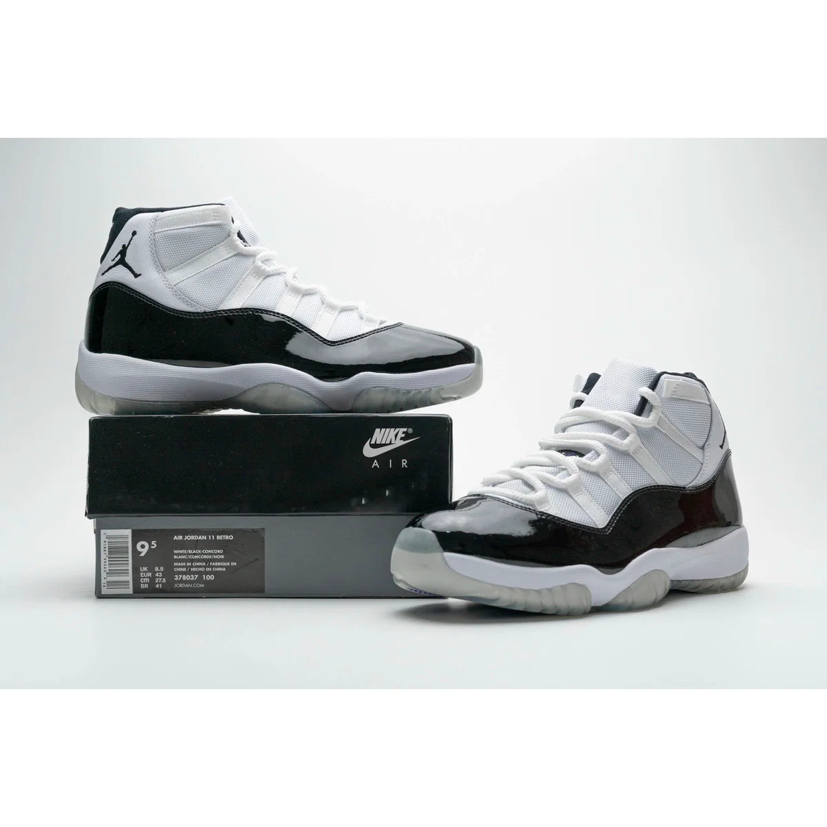 Air Jordan 11 High “Concord”