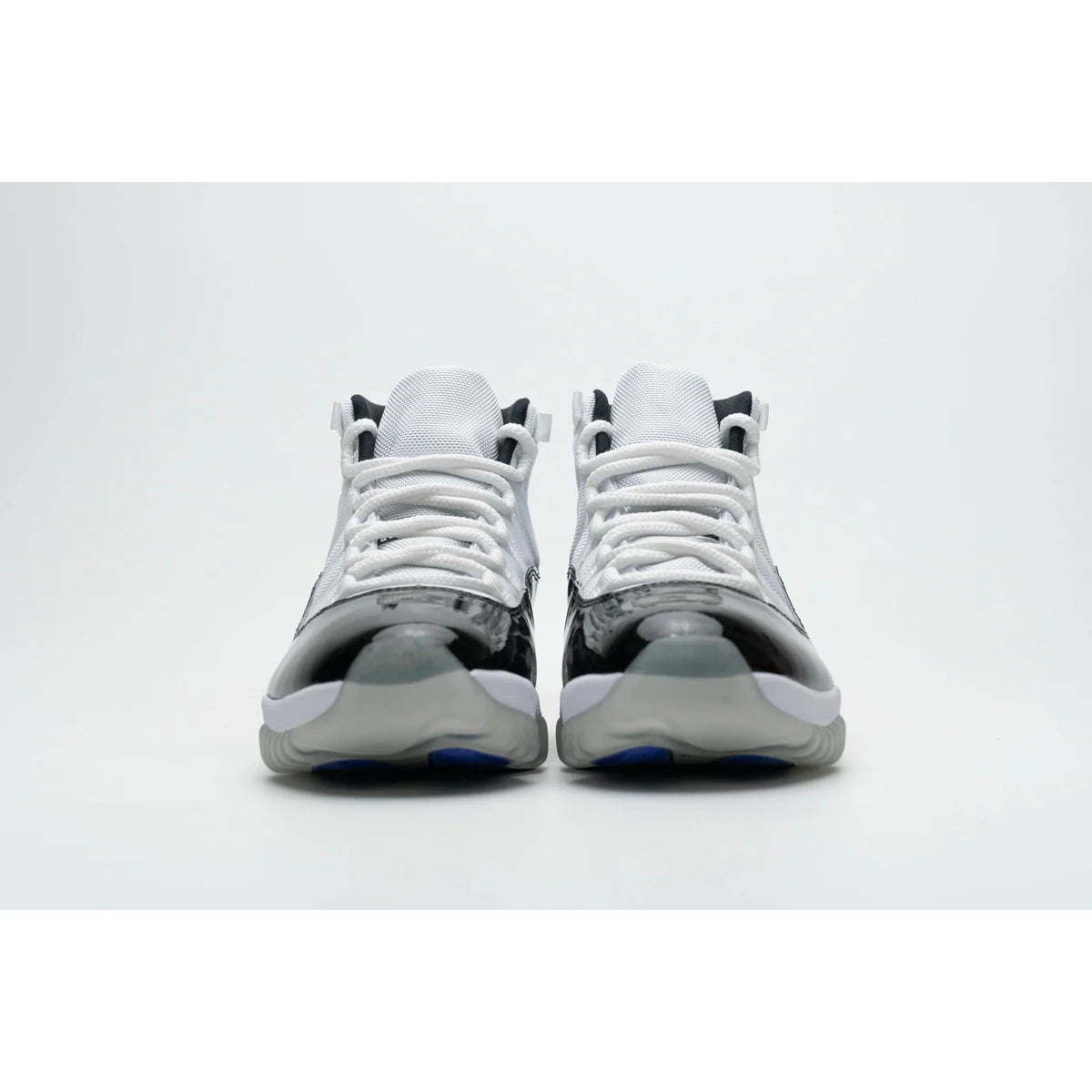 Air Jordan 11 High “Concord”