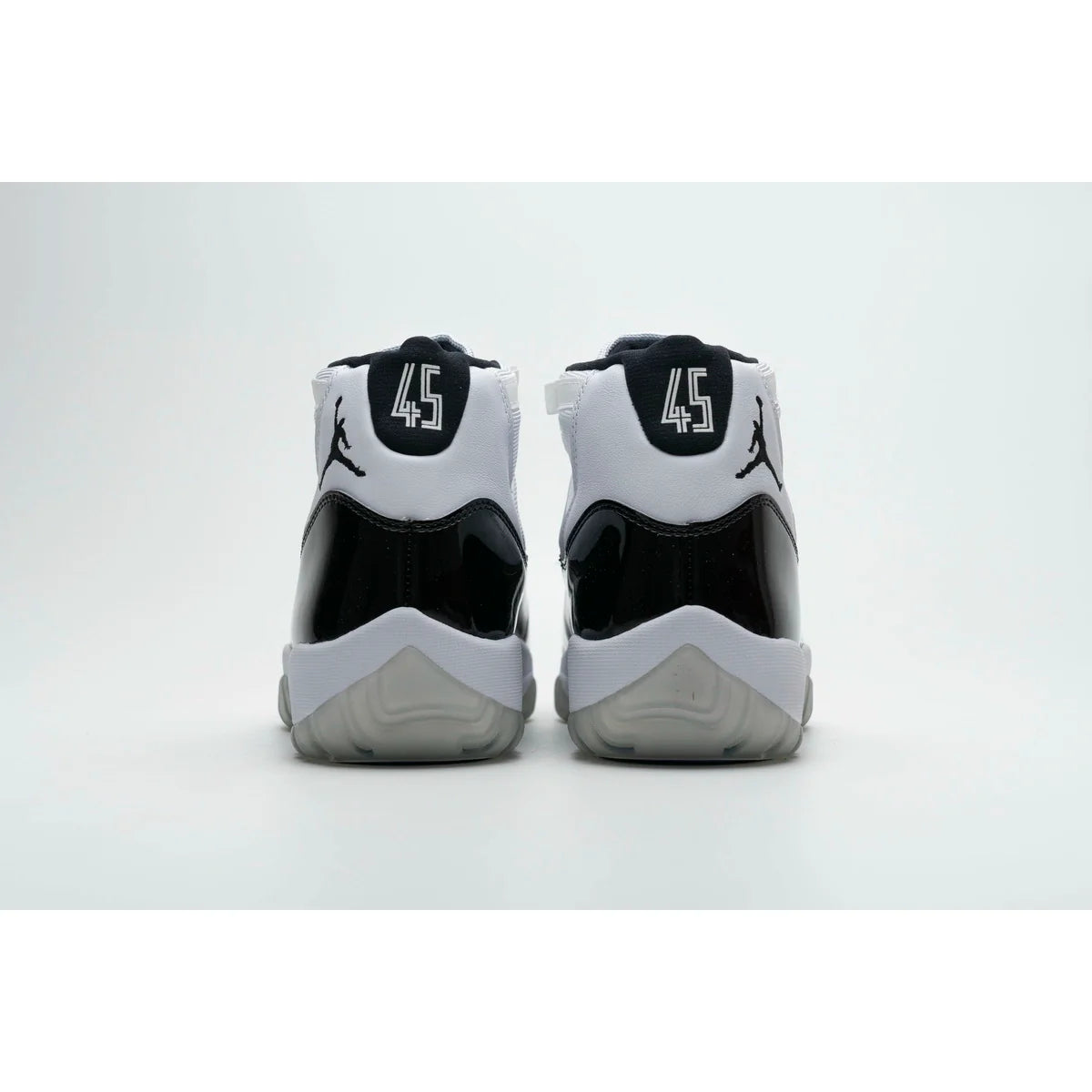 Air Jordan 11 High “Concord”